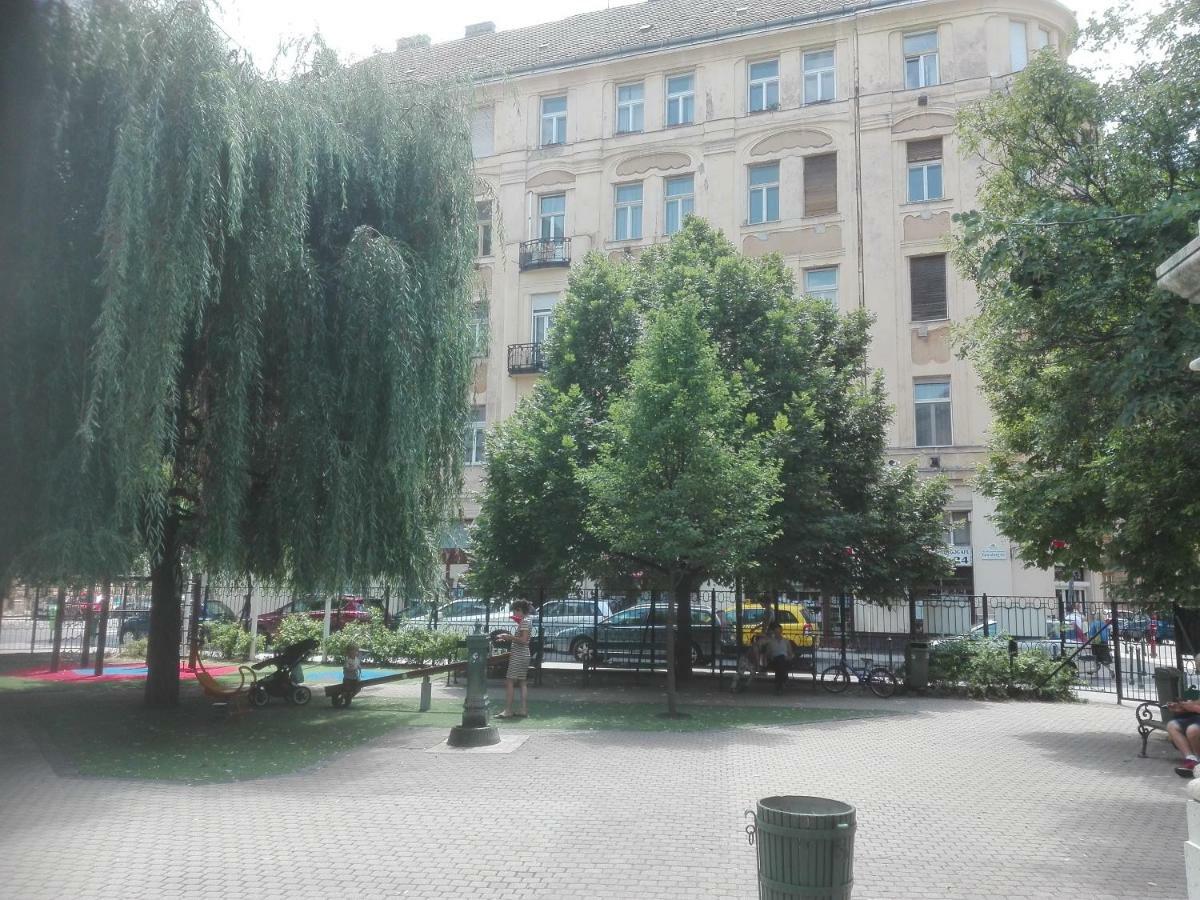 A Quiet Place In The Heart Of The City Budapest Exterior photo